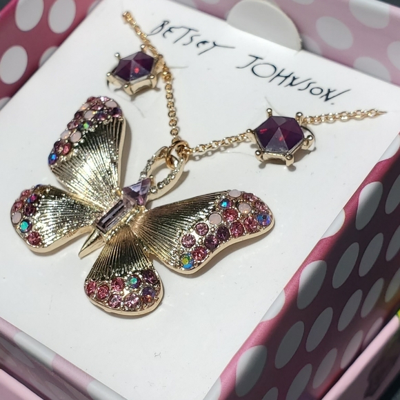Betsey Johnson butterfly necklace/earrings set - Picture 4 of 7